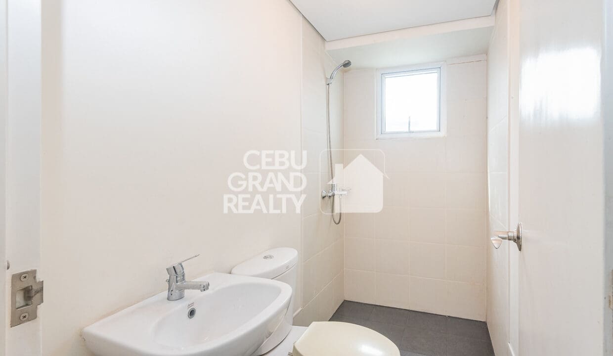 RCSP9 - Panoramic Cityscapes Condo with Spacious Interiors in Cebu - Cebu Grand Realty (18)