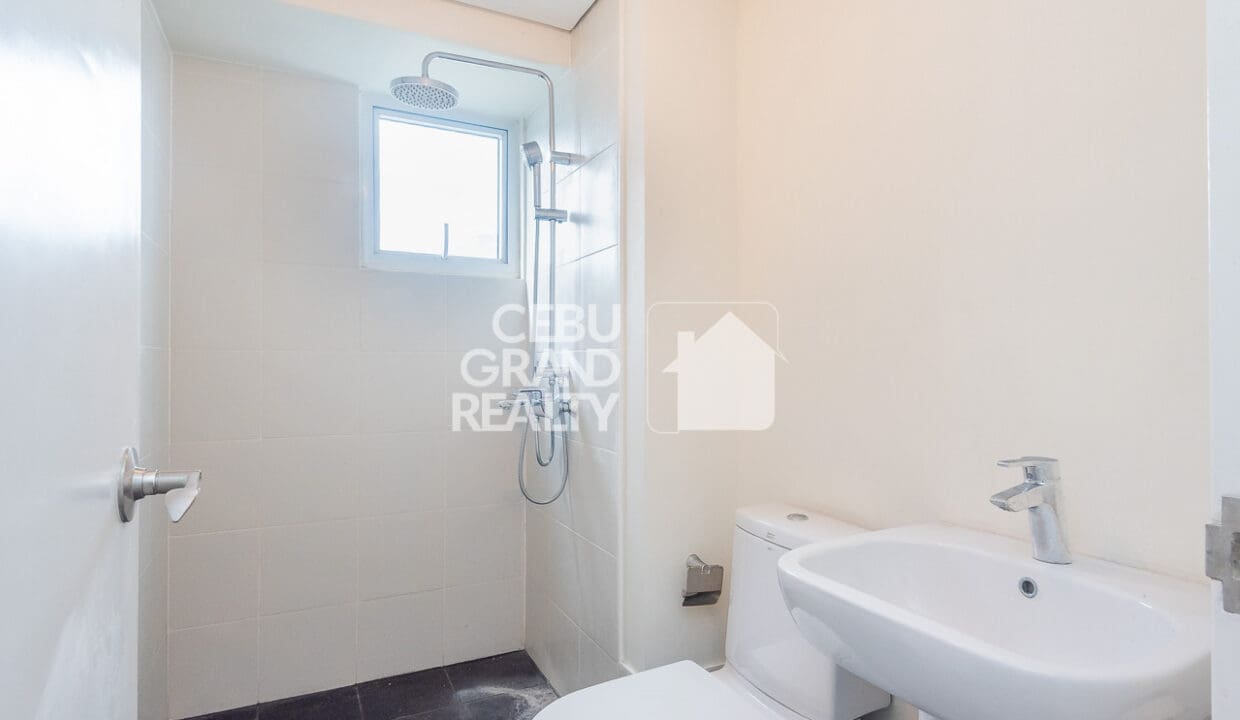RCSP9 - Panoramic Cityscapes Condo with Spacious Interiors in Cebu - Cebu Grand Realty (19)