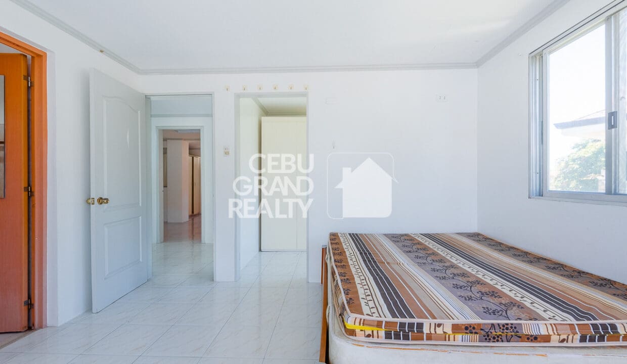 RHPGV1 - Cozy Elegance in a Peaceful Corner - Cebu Grand Realty (16)