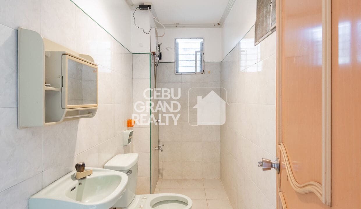 RHPGV1 - Cozy Elegance in a Peaceful Corner - Cebu Grand Realty (30A)