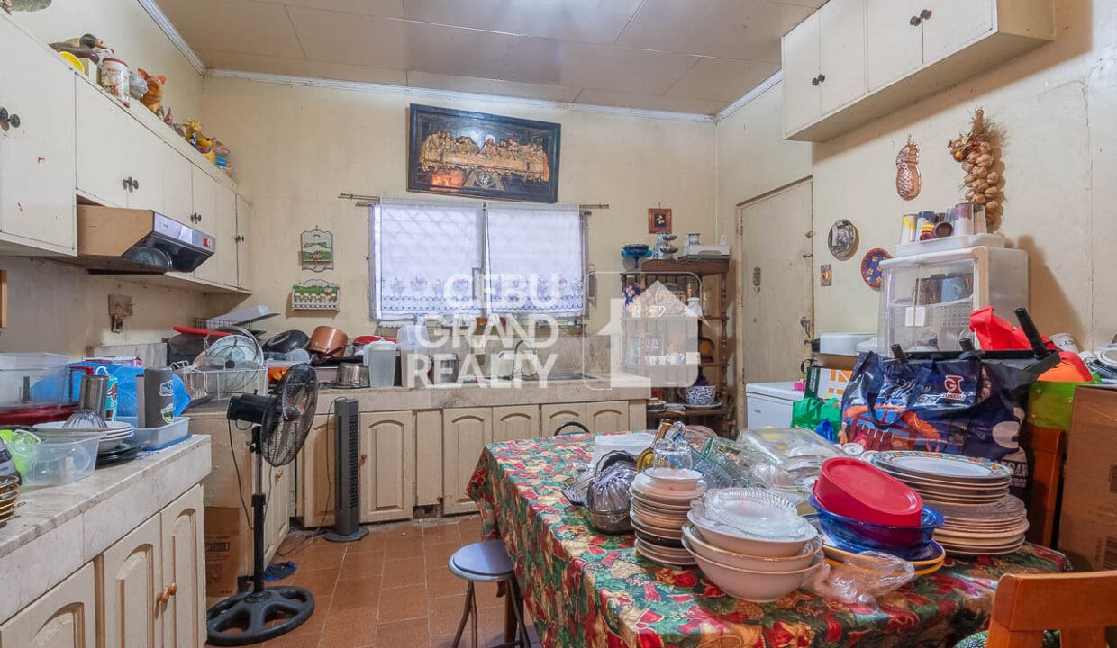 SRBKE1 - One of a Kind Mid Century Haven - Cebu Grand Realty (7)