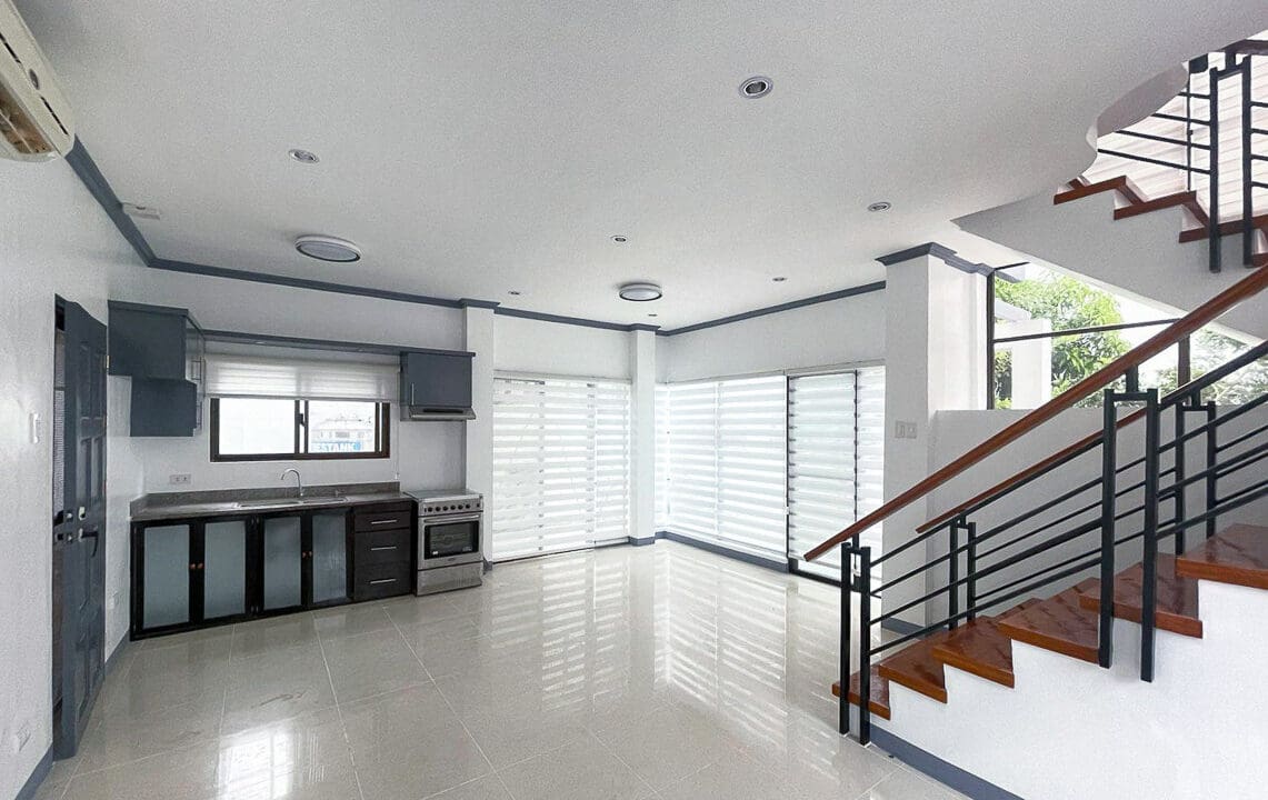 SRBMG3 - Chic Minimalist Home with Polished Interior - Cebu Grand Realty - (3)