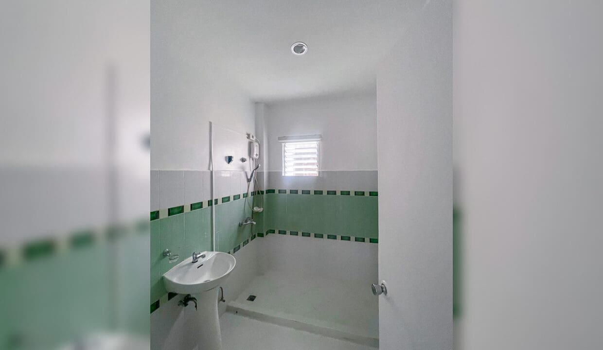 SRBMG3 - Chic Minimalist Home with Polished Interior - Cebu Grand Realty - (8)