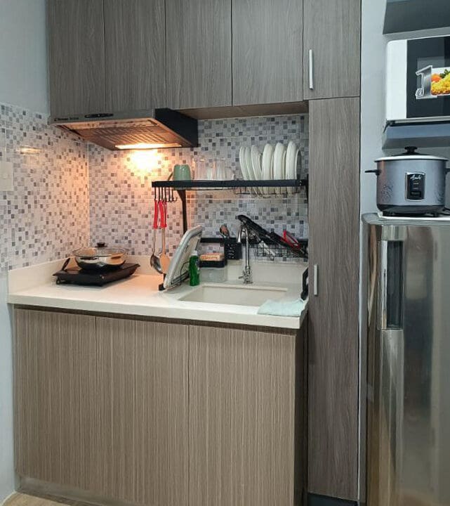 RCEN1 - Bright Breezy and Fully Equipped Studio - Cebu Grand Realty - (5)