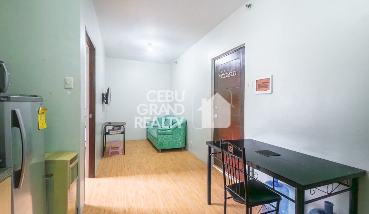 RCMGR1 - Bright And Breezy High Floor Living Awaits in a Cozy Condo - Cebu Grand Realty (1)