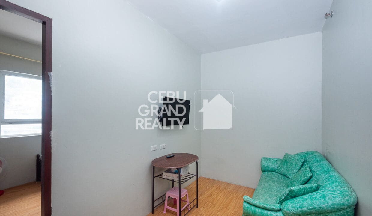 RCMGR1 - Bright And Breezy High Floor Living Awaits in a Cozy Condo - Cebu Grand Realty (2)