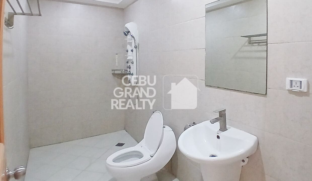 RCTR9- Bright and Peaceful Condo Will Make You Feel Right at Home - Cebu Grand Realty (10)