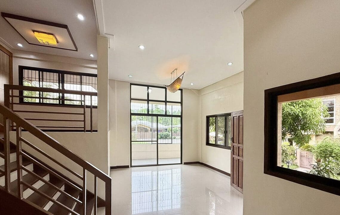 RHMV6 - Cozy Corner Bungalow with Natural Light and Great Layout- Cebu Grand Realty (10)