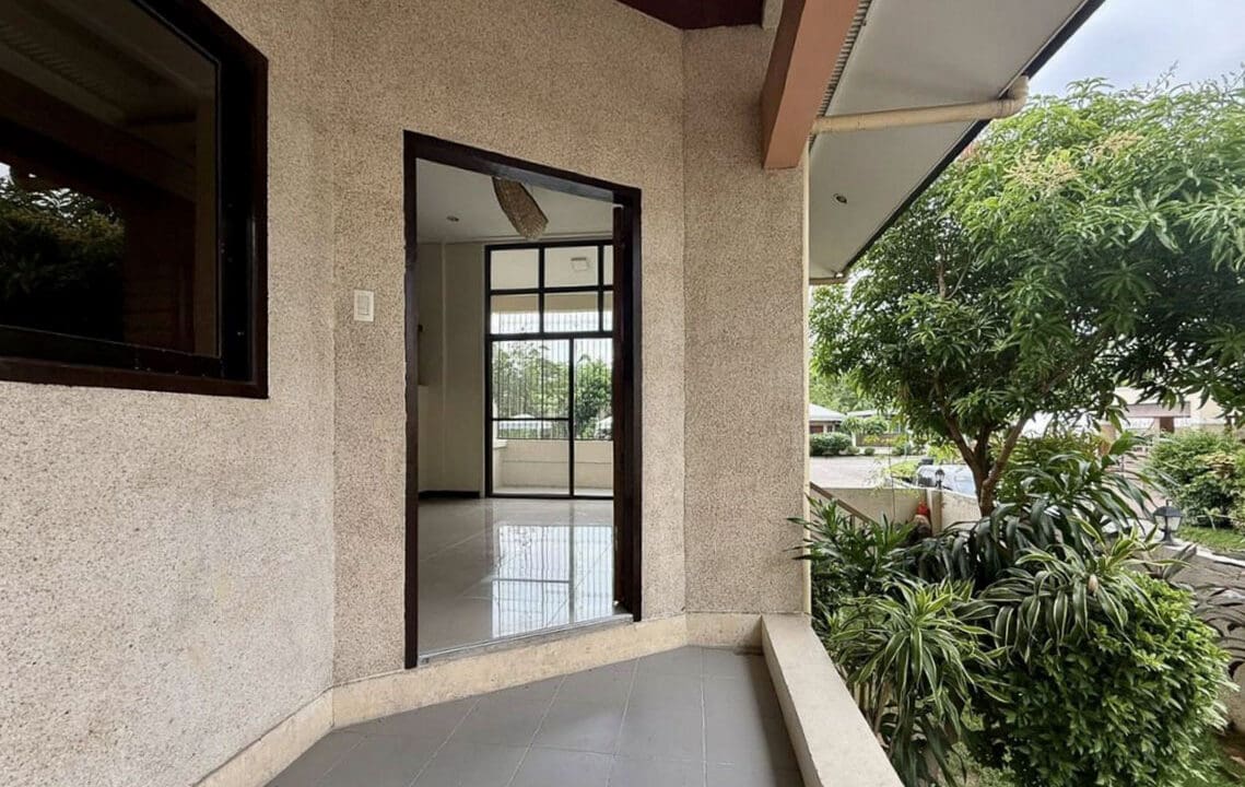RHMV6 - Cozy Corner Bungalow with Natural Light and Great Layout- Cebu Grand Realty (23)