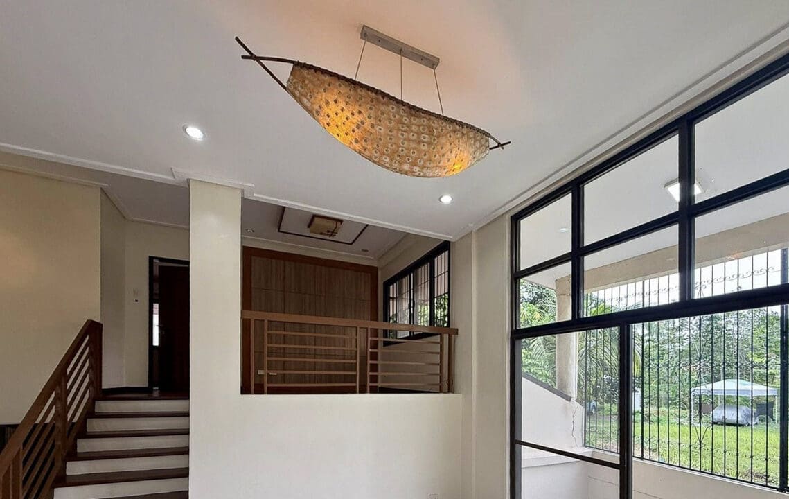 RHMV6 - Cozy Corner Bungalow with Natural Light and Great Layout- Cebu Grand Realty (3)