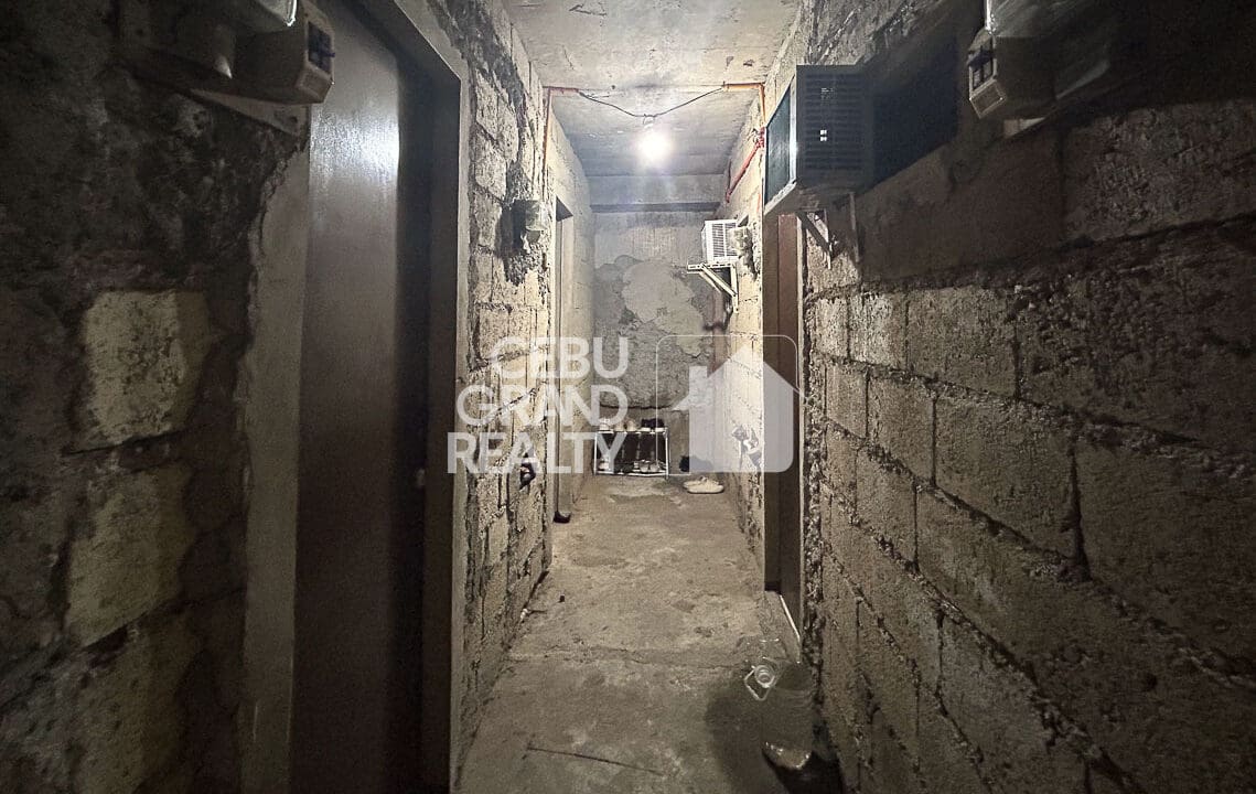 SLSC1 - Prime Corner in Cebu a Visible Valuable Viable Commercial Lot- Cebu Grand Realty (10)