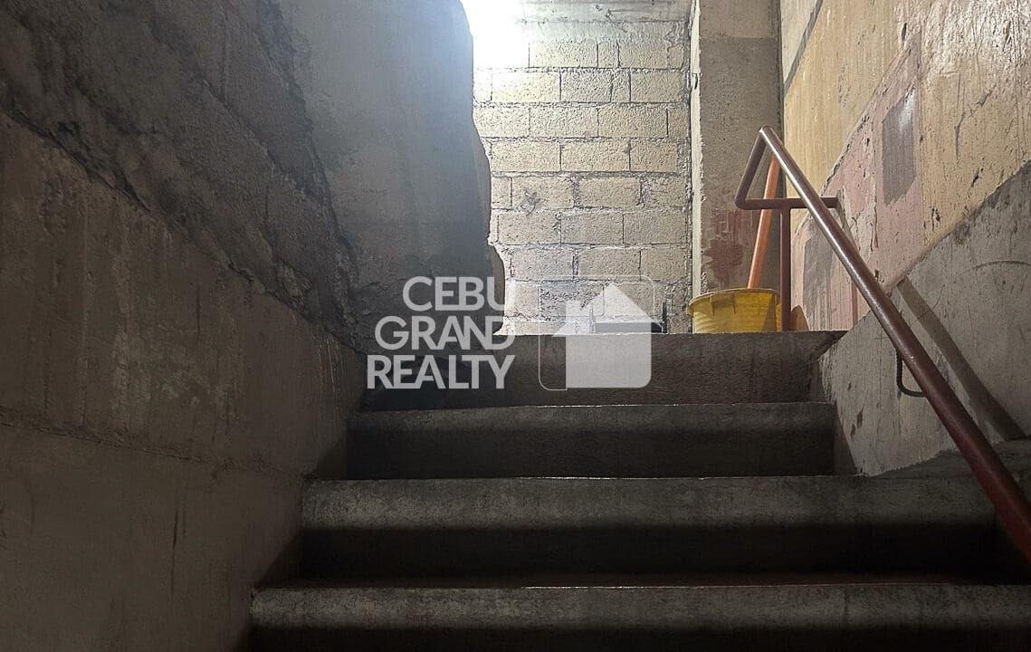 SLSC1 - Prime Corner in Cebu a Visible Valuable Viable Commercial Lot- Cebu Grand Realty (6)