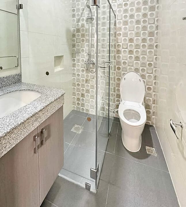 SRBML105 -Timeless Charm Meets Modern Comfort in an Elegant Bungalow - Cebu Grand Realty (58)