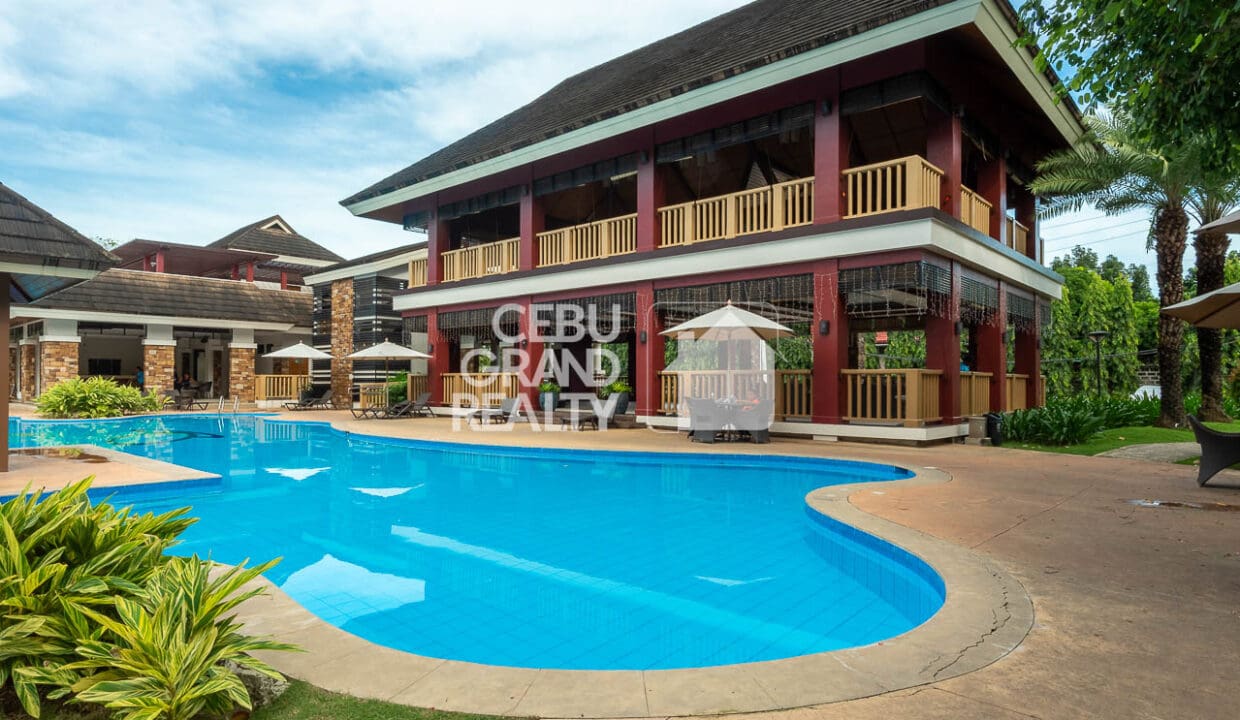 SRBOO5 - Scenic Greenside Haven Condo with Balcony and Golf View - Cebu Grand Realty (13)