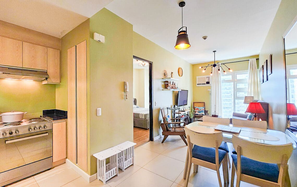SRBS26 - Stylish Condo Featuring Stunning City View with Cozy Interiors- Cebu Grand Realty (1)