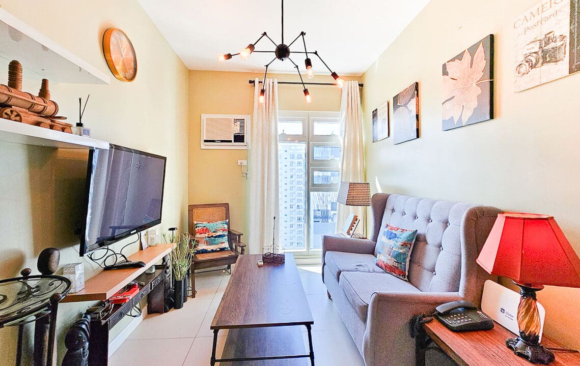 SRBS26 - Stylish Condo Featuring Stunning City View with Cozy Interiors- Cebu Grand Realty (3)