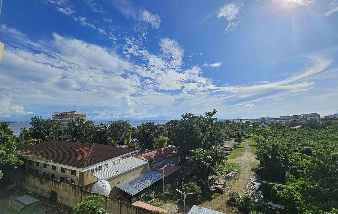 RCTSS3 - Sunkissed Serenity Escape in a Stylish Unit- Cebu Grand Realty (14)