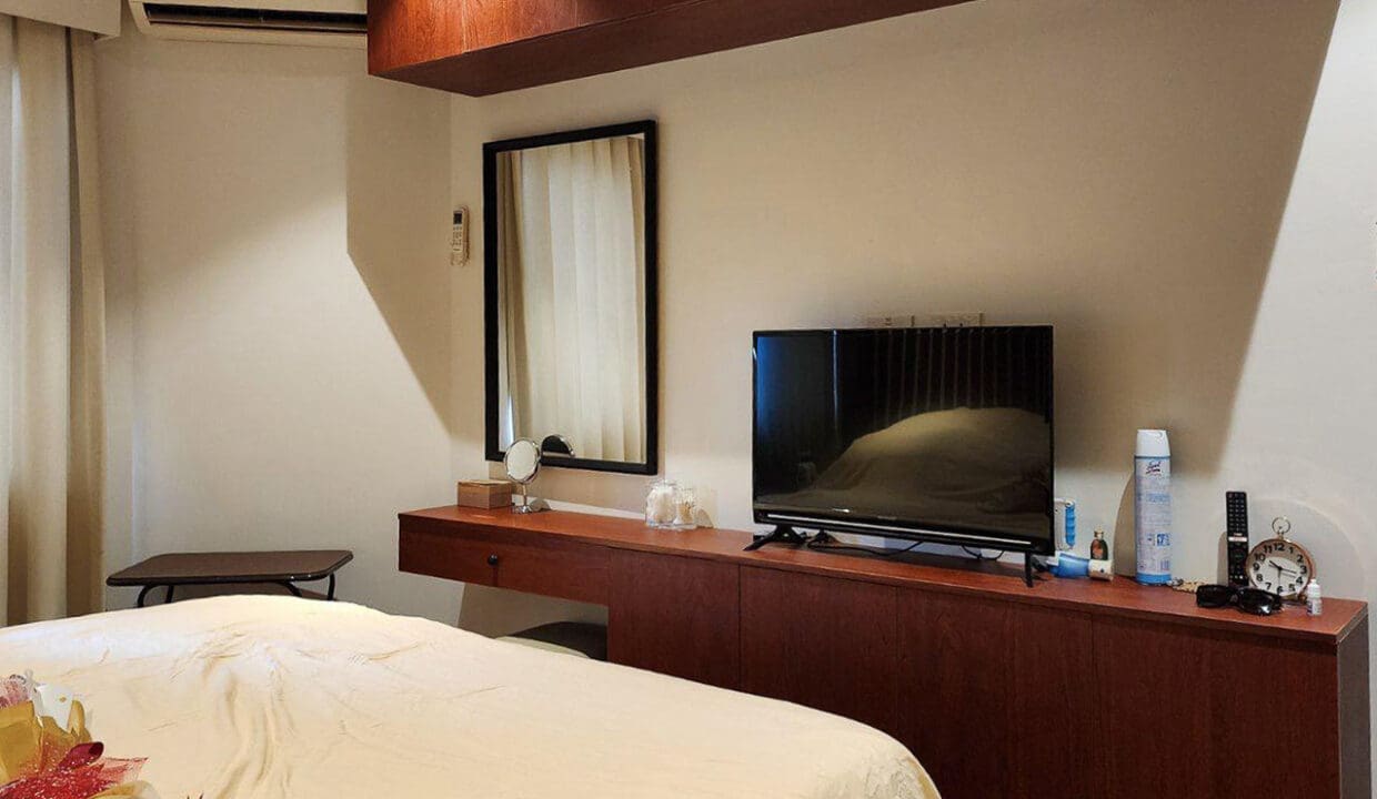 RCTSS3 - Sunkissed Serenity Escape in a Stylish Unit- Cebu Grand Realty (9)