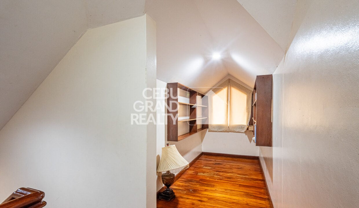 RHSTM6 - Mediterranean Inspired Dream Home with Pool and Garden Oasis - Cebu Grand Realty (37)