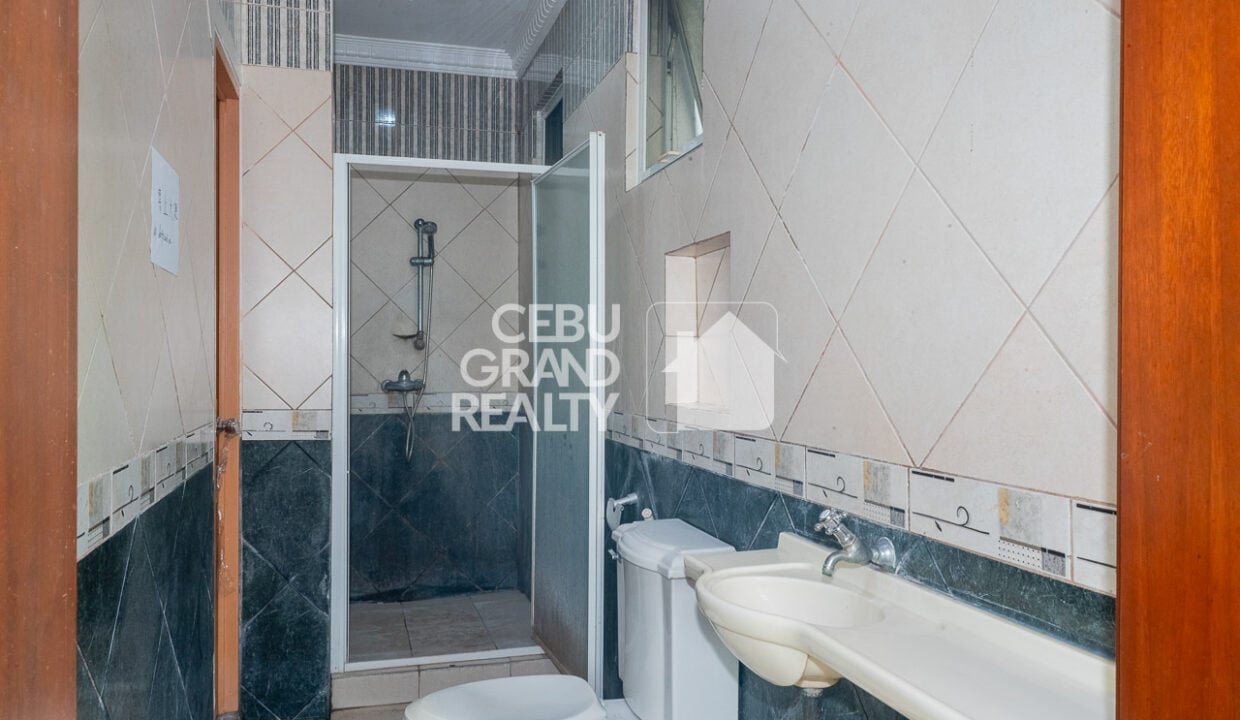 RHSTM6 - Mediterranean Inspired Dream Home with Pool and Garden Oasis - Cebu Grand Realty (40A)