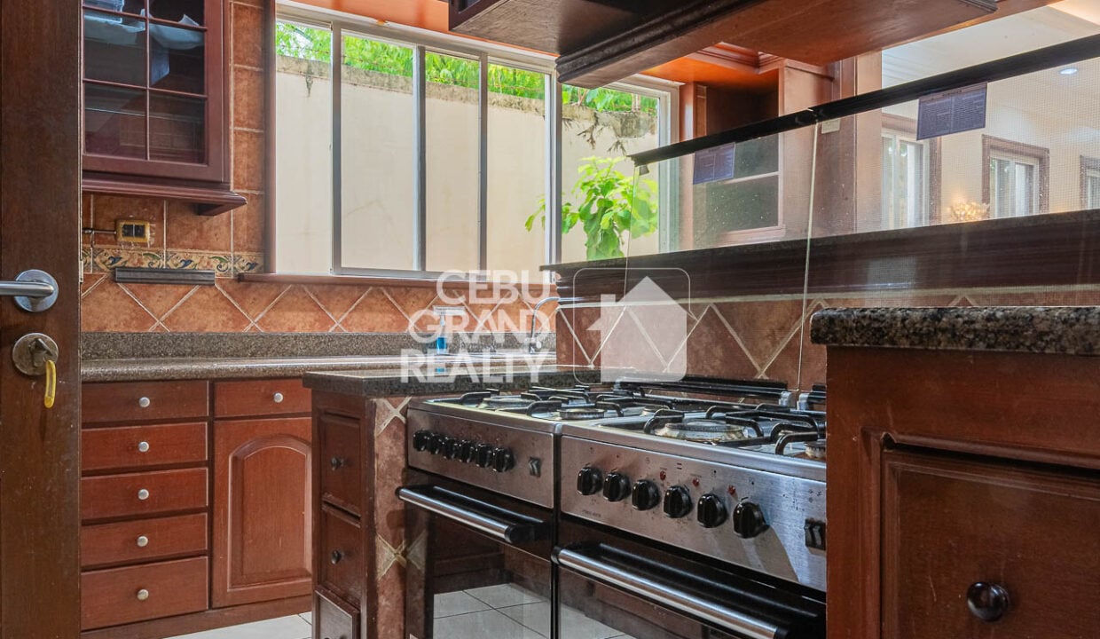 RHSTM6 - Mediterranean Inspired Dream Home with Pool and Garden Oasis - Cebu Grand Realty (5)