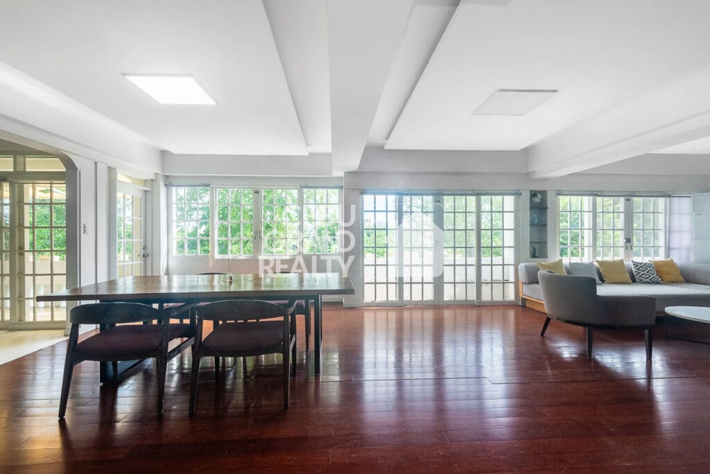 Penthouse for Rent in Banilad with Golf Views | Cebu Grand Realty
