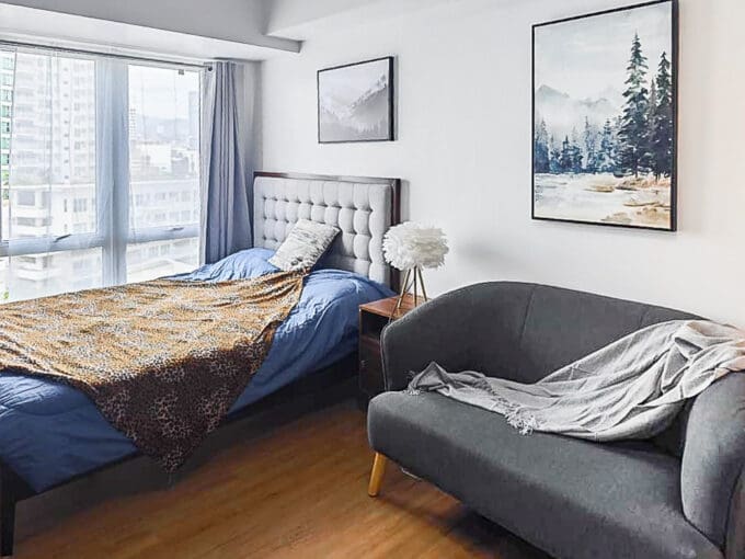 Cozy Furnished Studio Condo in Solinea Tower 4