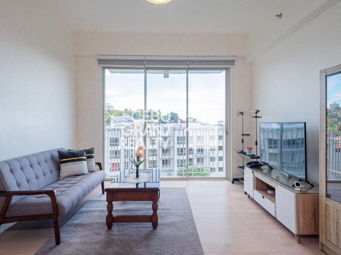 Sophisticated Condo with Pool View at 32 Sanson