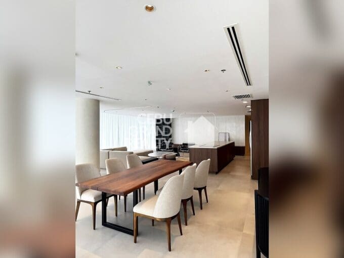 Modern Contemporary Townhouse with City Views at Guadalupe