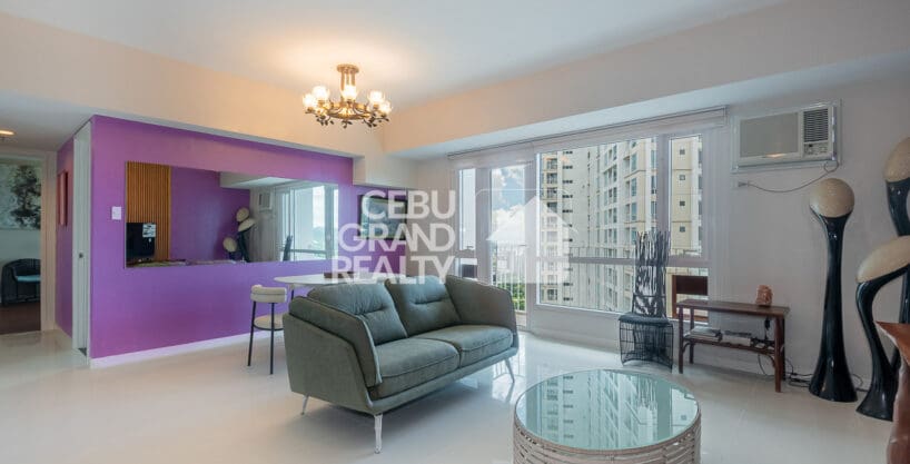 Modern Condo with Breathtaking Mountain Views at Marco Polo