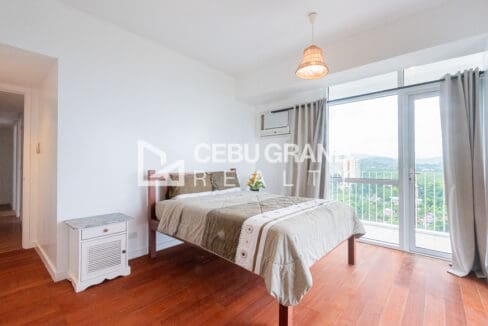 Semi-Furnished 3BR Condo for Sale at Marco Polo Residences