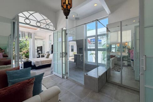 Vistamar house for sale — Moroccan-inspired secondary living room