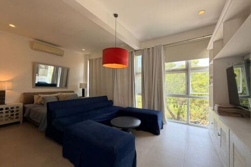 Vistamar house for sale — plunge pool corner and garden