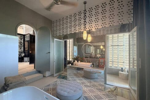 Vistamar house for sale — compound exterior with pool wing