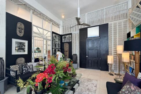 Vistamar house for sale — pool-view living pavilion