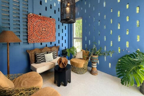 Vistamar house for sale — library with floor-to-ceiling shelving
