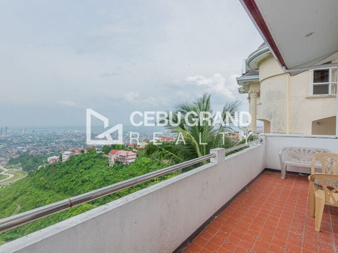 Full-length terrace looking over Cebu City to the sea at the 4 bedroom house for rent in Tisa