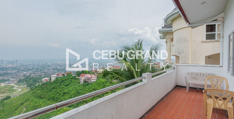 Full-length terrace looking over Cebu City to the sea at the 4 bedroom house for rent in Tisa
