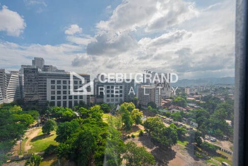 View from the 12th floor over the greenery of Cebu IT Park to the office towers and hills