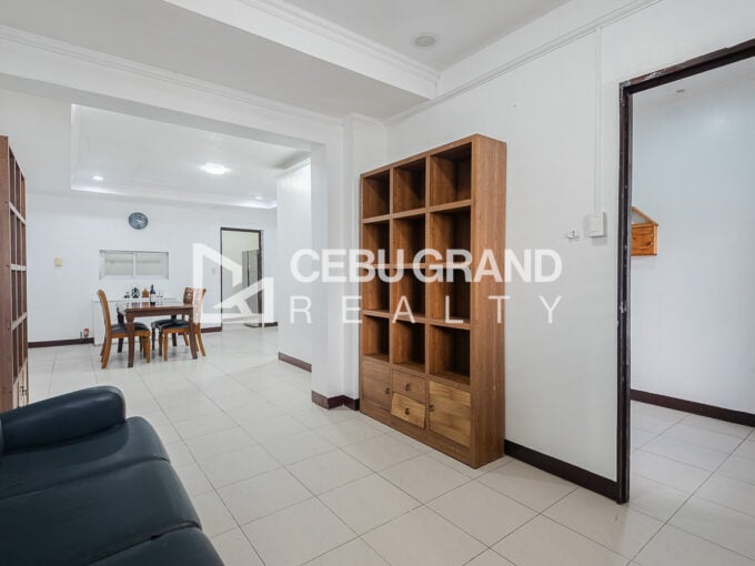 Living area at the Banilad townhouse looking through to the dining table