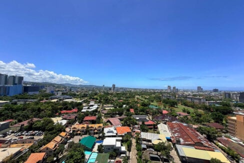 View over the Cebu Country Club golf course and Cebu City from Grand Residences